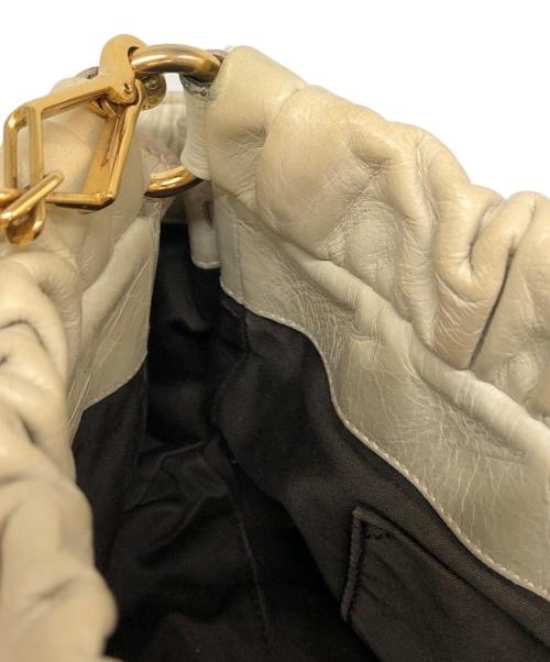 MIU MIU（ミュウミュウ）MIU MIU (ミュウミュウ) 2WAYショルダーバッグ ベージュの古着・服飾アイテム