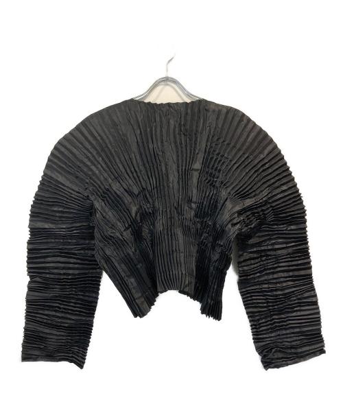 ISSEY MIYAKE（イッセイミヤケ）ISSEY MIYAKE (イッセイミヤケ) プリーツノーカラージャケット ブラック サイズ:Mの古着・服飾アイテム