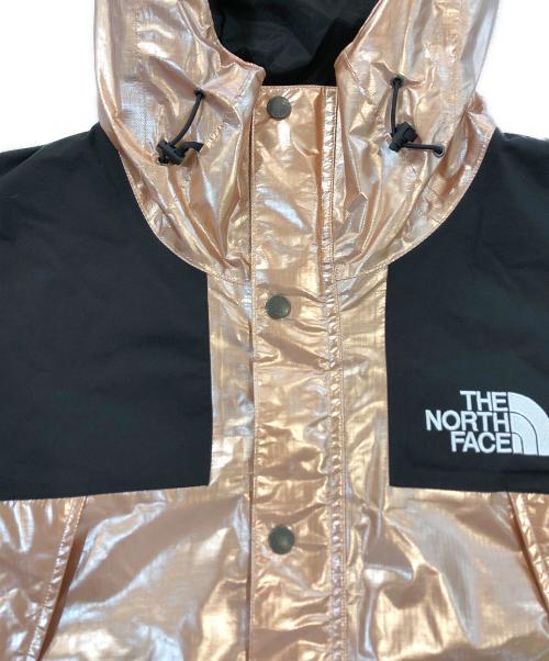 THE NORTH FACE（ザ ノース フェイス）THE NORTH FACE (ザ ノース フェイス) Supreme (シュプリーム) METALLIC MOUNTAIN JACKET ピンク×ゴールド サイズ:Lの古着・服飾アイテム