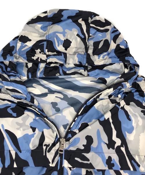 MONCLER（モンクレール）MONCLER (モンクレール) カモフラナイロンジャケット ブルー サイズ:-の古着・服飾アイテム