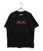 sacai×KAWSサカイ×カウズ）の古着「フロックロゴTシャツ」｜ブラック