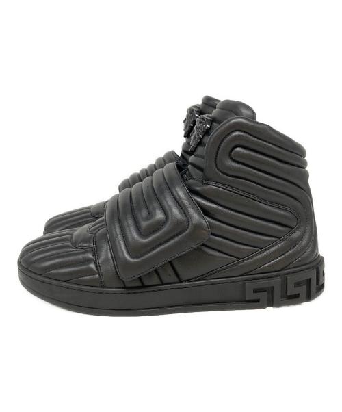 VERSACE（ヴェルサーチェ）VERSACE (ヴェルサーチェ) メデューサ ハイカットシューズ ブラック サイズ:SIZE 42の古着・服飾アイテム