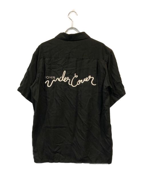 JohnUNDERCOVER（ジョンアンダーカバー）JohnUNDERCOVER (ジョンアンダーカバー) 蛇刺繍オープンカラーシャツ ブラック サイズ:SIZE 2の古着・服飾アイテム