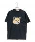 MAISON KITSUNE（メゾンキツネ）の古着「ビッグ パステルフォックスヘッド ロゴTシャツ」｜ネイビー