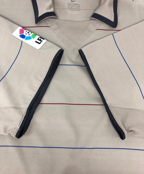 NIKE（ナイキ）NIKE (ナイキ) 03-04 FCバルセロナ ベージュ サイズ:Lの古着・服飾アイテム