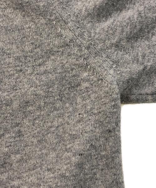 PLAY COMME des GARCONS（プレイコムデギャルソン）PLAY COMME des GARCONS (プレイコムデギャルソン) ハートワッペンカーディガン グレー サイズ:SIZE 2XLの古着・服飾アイテム