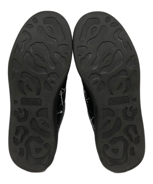 ALEXANDER McQUEEN（アレキサンダーマックイーン）ALEXANDER McQUEEN (アレキサンダーマックイーン) ペンキ加工ウイングチップスニーカー ブラック サイズ:40.5の古着・服飾アイテム