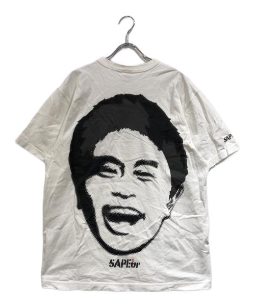 SAPEur（サプール）SAPEur (サプール) MASATOSHI HAMADA (マサトシ ハマダ) 印鑑LOGO S/S TEE ホワイト サイズ:SIZE Mの古着・服飾アイテム