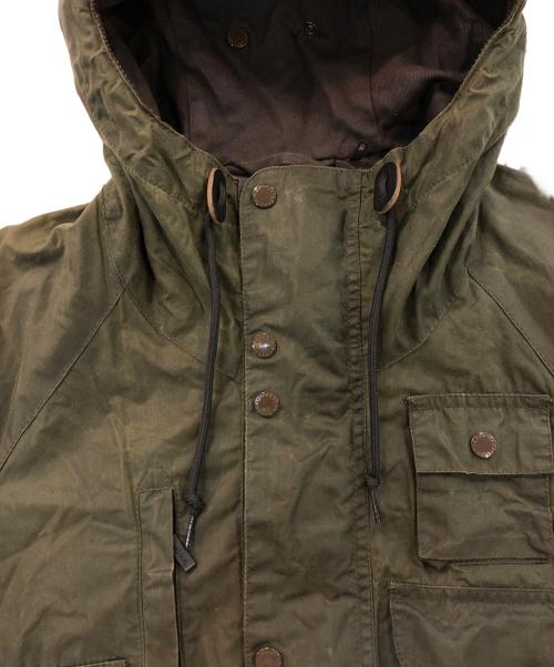 Barbour（バブアー）Barbour (バブアー) Engineered Garments (エンジニアードガーメンツ) コラボオイルドジップパーカ オリーブ サイズ:XSの古着・服飾アイテム