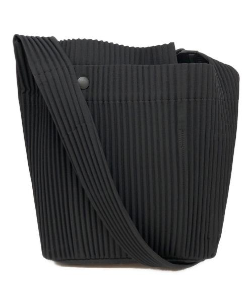 HOMME PLISSE ISSEY MIYAKE（オム プリッセ イッセイ ミヤケ）HOMME PLISSE ISSEY MIYAKE (オム プリッセ イッセイ ミヤケ) utility bag ブラックの古着・服飾アイテム