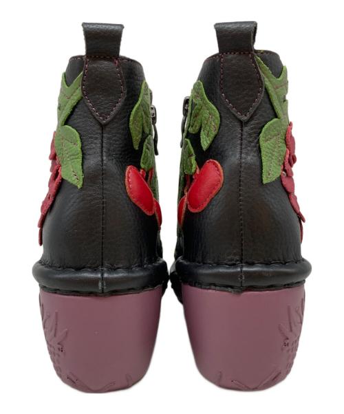 estacion（エスタシオ）ESTACION (エスタシオ) ぶどうモチーフ本革ショートブーツ ブラック サイズ:Mの古着・服飾アイテム