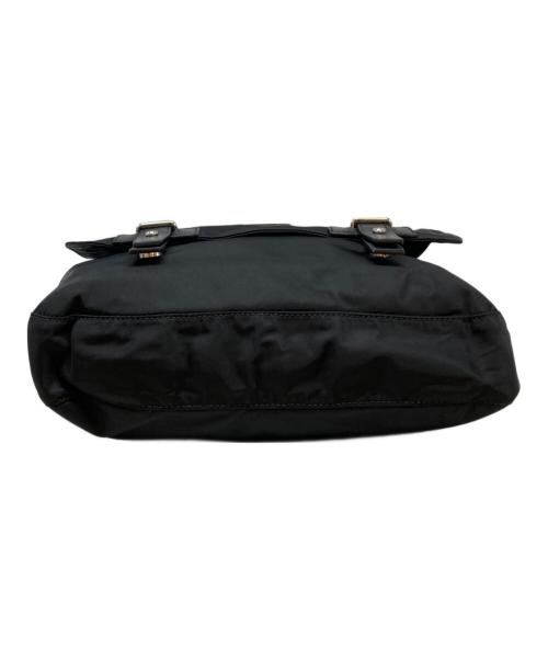 TUMI（トゥミ）TUMI (トゥミ) プレートナイロンフラップショルダーバッグ ブラックの古着・服飾アイテム