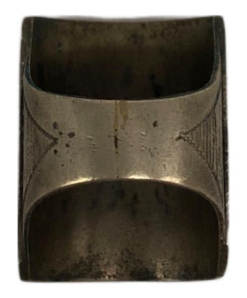 -（-）- (-) トゥアレグシルバーリング サイズ:14号の古着・服飾アイテム