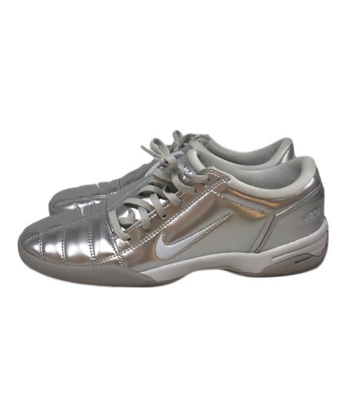 NIKE（ナイキ）NIKE (ナイキ) ウィメンズトータル 90 シルバー サイズ:SIZE 26.5cmの古着・服飾アイテム