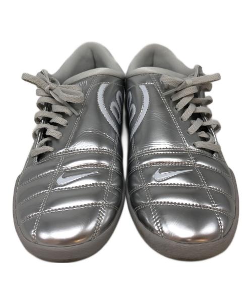 NIKE（ナイキ）NIKE (ナイキ) ウィメンズトータル 90 シルバー サイズ:SIZE 26.5cmの古着・服飾アイテム