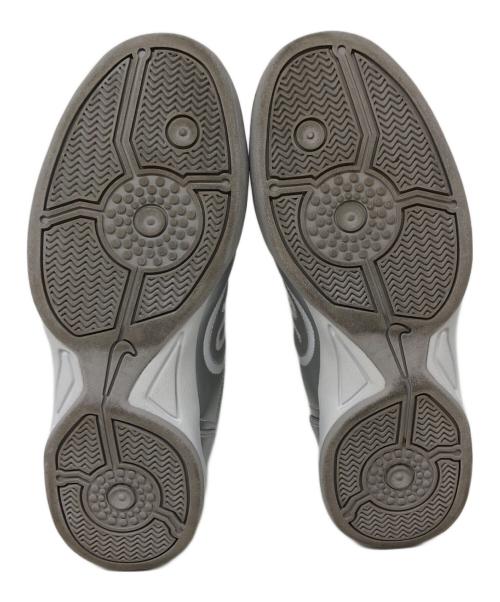 NIKE（ナイキ）NIKE (ナイキ) ウィメンズトータル 90 シルバー サイズ:SIZE 26.5cmの古着・服飾アイテム