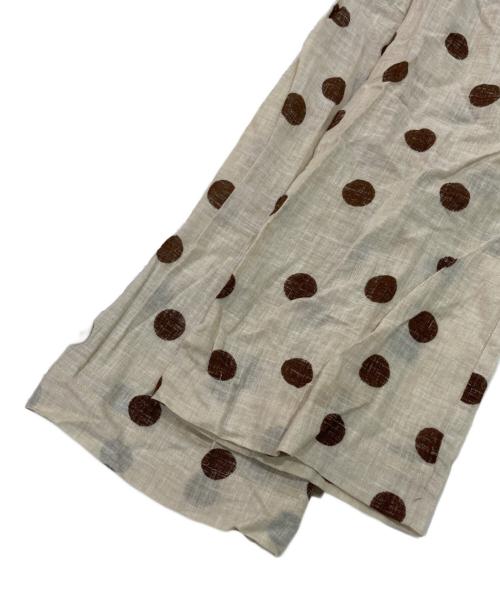 45R（フォーティファイブ・アール）45R (フォーティファイブ・アール) 馬比古フラワーモチーフブラウス ベージュ サイズ:SIZE 0の古着・服飾アイテム