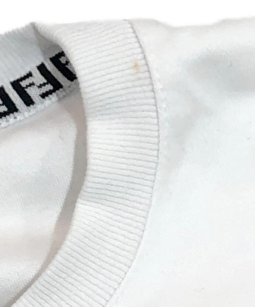FENDI（フェンディ）FENDI (フェンディ) ロゴエンボス クロップドTシャツ ホワイト サイズ:SIZE XXSの古着・服飾アイテム