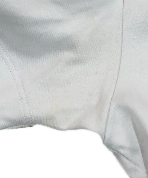 FENDI（フェンディ）FENDI (フェンディ) ロゴエンボス クロップドTシャツ ホワイト サイズ:SIZE XXSの古着・服飾アイテム