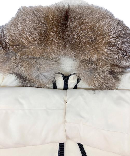 MONCLER（モンクレール）MONCLER (モンクレール) ダウンコート アイボリー サイズ:SIZE 4の古着・服飾アイテム