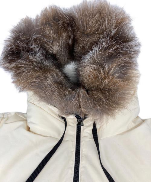 MONCLER（モンクレール）MONCLER (モンクレール) ダウンコート アイボリー サイズ:SIZE 4の古着・服飾アイテム