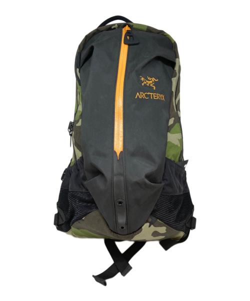 ARC'TERYX（アークテリクス）ARC'TERYX (アークテリクス) アロー22ウッドランドカモ ブラック×グリーンの古着・服飾アイテム