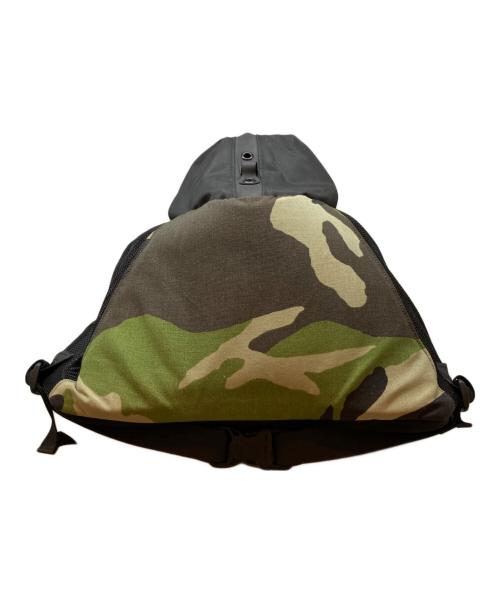 ARC'TERYX（アークテリクス）ARC'TERYX (アークテリクス) アロー22ウッドランドカモ ブラック×グリーンの古着・服飾アイテム