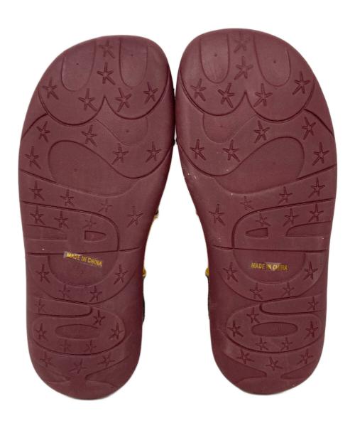 estacion（エスタシオ）ESTACION (エスタシオ) MOOMIN (ムーミン) ムーミンプリント本革サボシューズ カーキ×イエロー サイズ:SIZE Lの古着・服飾アイテム