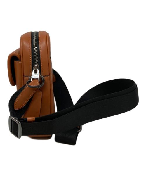 COACH（コーチ）COACH (コーチ) ターンロック クロスボディ バッグ キャメルの古着・服飾アイテム