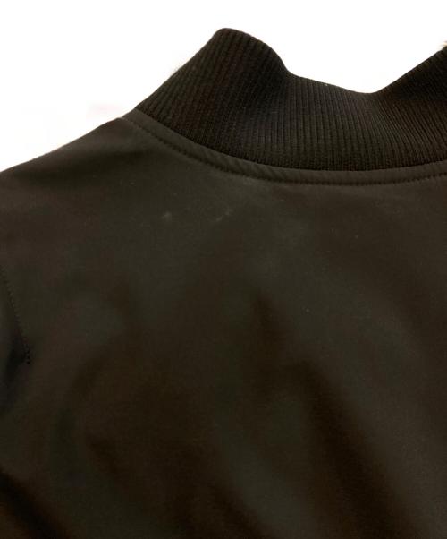 Calvin Klein Jeans（カルバンクラインジーンズ）Calvin Klein Jeans (カルバンクラインジーンズ) グラフィックボンバージャケット ブラック サイズ:SIZE Sの古着・服飾アイテム