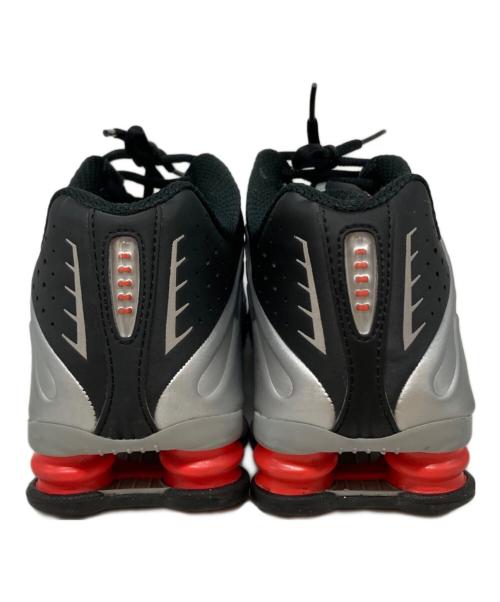 NIKE（ナイキ）NIKE (ナイキ) SHOX R4 METALLIC SILVER シルバー サイズ:SIZE 26cmの古着・服飾アイテム