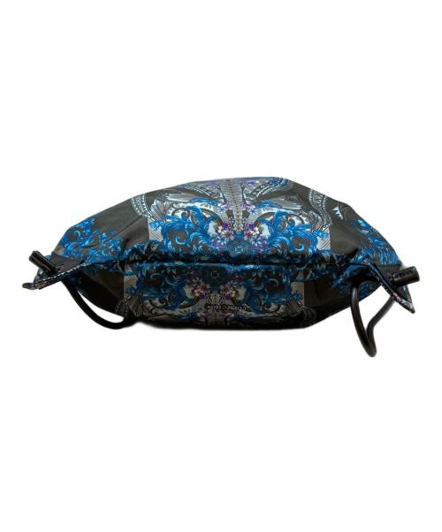 VERSACE（ヴェルサーチェ）VERSACE (ヴェルサーチェ) スカーフ柄ナップサック ブルーの古着・服飾アイテム