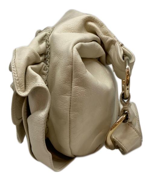 Yves Saint Laurent（イヴサンローラン）Yves Saint Laurent (イヴサンローラン) ナジャラッフルショルダーバッグ アイボリーの古着・服飾アイテム