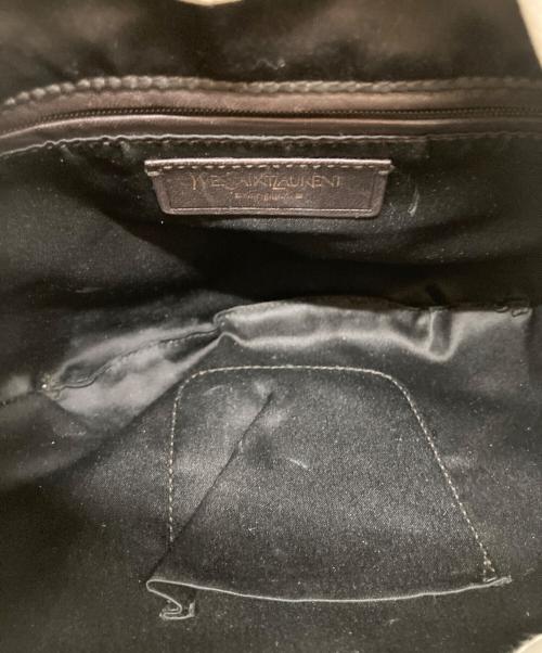 Yves Saint Laurent（イヴサンローラン）Yves Saint Laurent (イヴサンローラン) ナジャラッフルショルダーバッグ アイボリーの古着・服飾アイテム