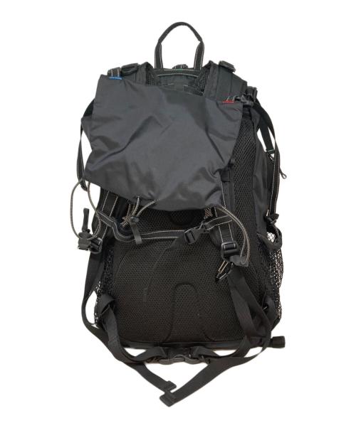 and wander（アンドワンダー）and wander (アンドワンダー) コーデュラナイロン防水バックパック ブラックの古着・服飾アイテム