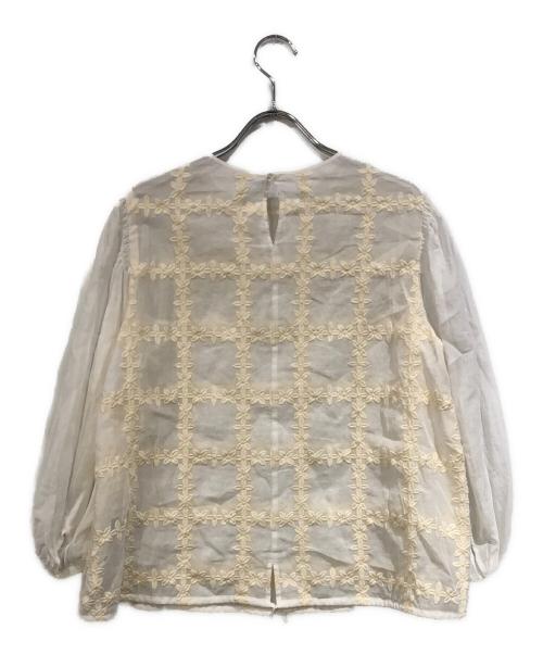 TOMORROW LAND collection（トゥモローランドコレクション）TOMORROW LAND collection (トゥモローランドコレクション) クロスフルール ペザントプルオーバー ベージュ サイズ:SIZE 36の古着・服飾アイテム