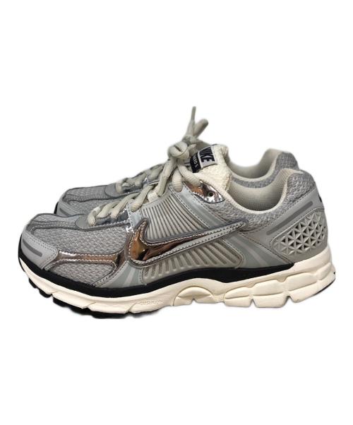 NIKE（ナイキ）NIKE (ナイキ) ズーム ボメロ 5 ホワイト サイズ:SIZE 26.5cmの古着・服飾アイテム