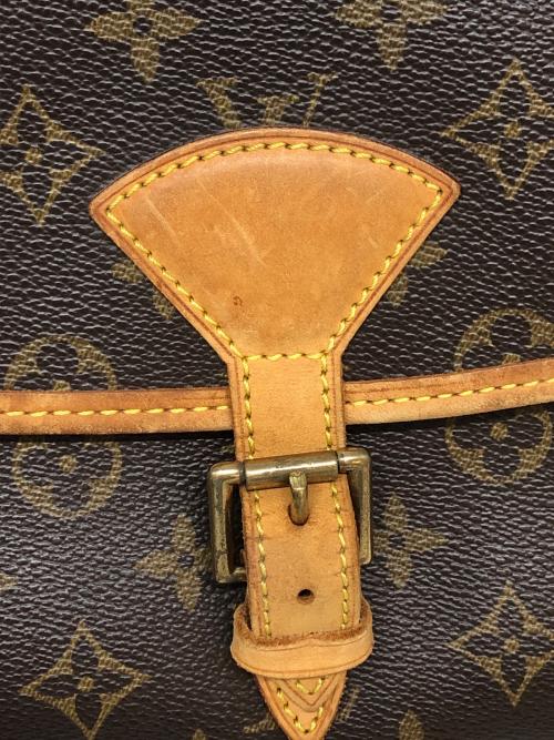 LOUIS VUITTON（ルイ ヴィトン）LOUIS VUITTON (ルイ ヴィトン) ショルダーバッグ ブラウンの古着・服飾アイテム