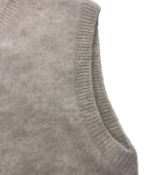 Noble（ノーブル）Noble (ノーブル) FOX/Caファーニットフロントボタンベスト ベージュ サイズ:なしの古着・服飾アイテム