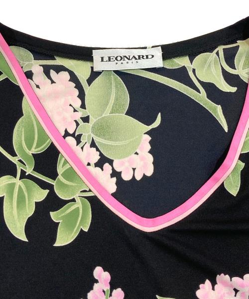 LEONARD（レオナール）LEONARD (レオナール) 花柄シクルワンピース/フラワージャージーワンピース ブラック×ピンク サイズ:SIZE 46の古着・服飾アイテム