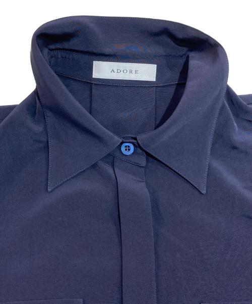 ADORE（アドーア）ADORE (アドーア) ストレッチデシンブラウス ネイビー サイズ:SIZE Mの古着・服飾アイテム