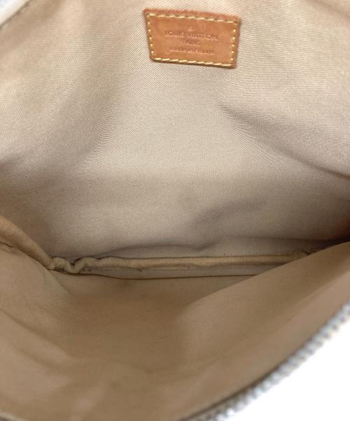 LOUIS VUITTON（ルイ ヴィトン）LOUIS VUITTON (ルイ ヴィトン) ショルダーバッグ アイボリーの古着・服飾アイテム