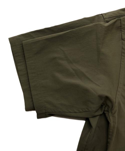 DESCENTE ALLTERRAIN（デザイント オルテライン）Descente ALLTERRAIN (デザイント オルテライン) I/O COOLING H/S SHIRTS グリーン サイズ:SIZE Sの古着・服飾アイテム