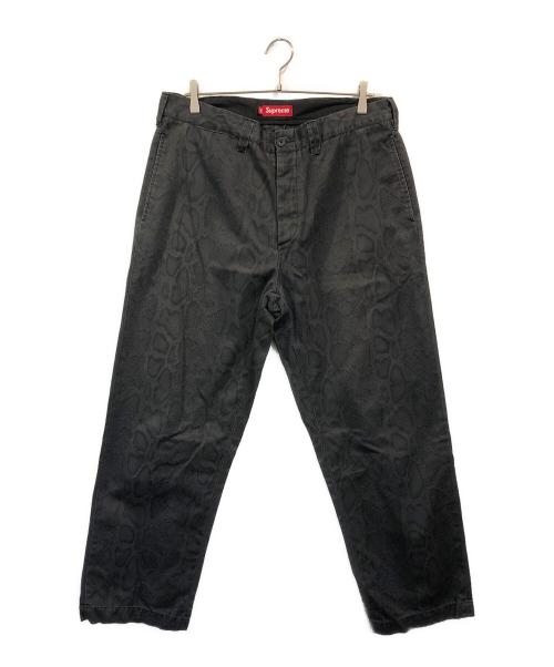 SUPREME（シュプリーム）Supreme (シュプリーム) Snake Print Chino Pant ブラック サイズ:SIZE 34の古着・服飾アイテム