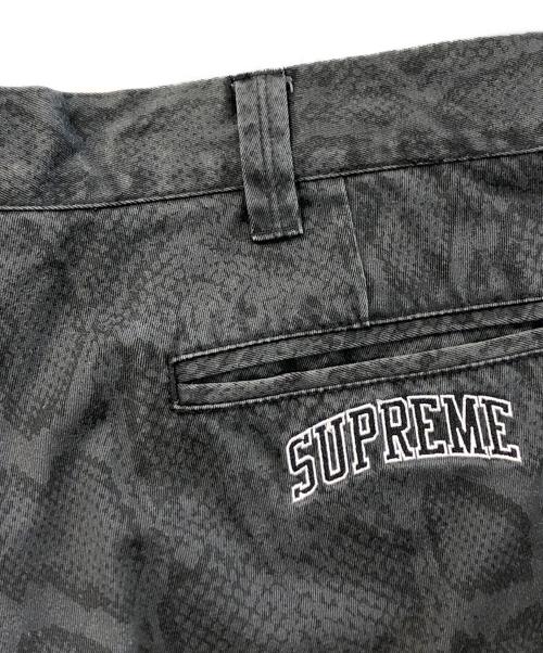 SUPREME（シュプリーム）Supreme (シュプリーム) Snake Print Chino Pant ブラック サイズ:SIZE 34の古着・服飾アイテム