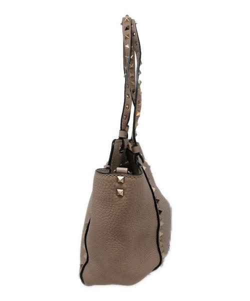 VALENTINO（ヴァレンティノ）VALENTINO (ヴァレンティノ) ロックスタッズ2WAYバッグ ピンクの古着・服飾アイテム