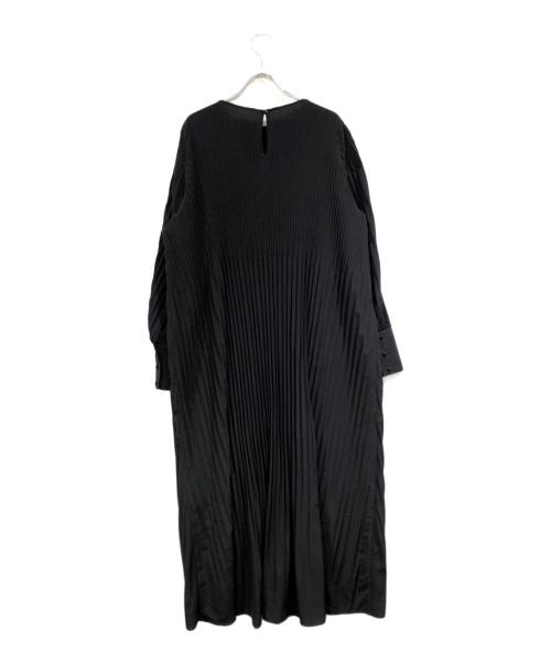 L'appartement（アパルトモン）L'Appartement (アパルトモン) Lisiere (リジェール) プリーツワンピース ブラック サイズ:Free 未使用品の古着・服飾アイテム