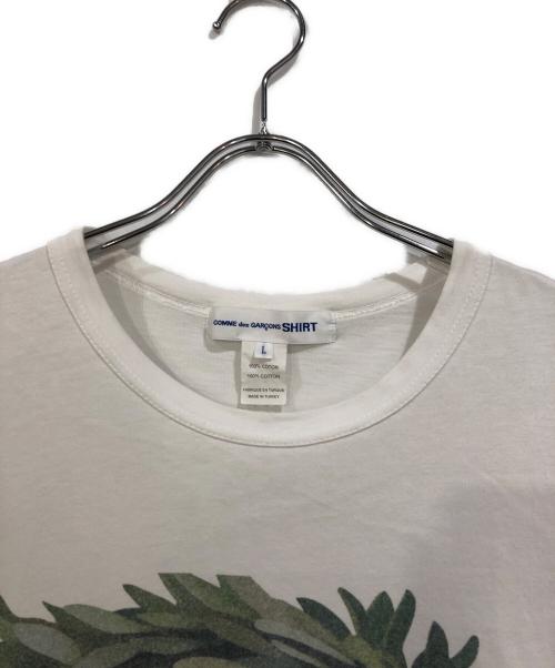 COMME des GARCONS SHIRT（コムデギャルソンシャツ）COMME des GARCONS SHIRT (コムデギャルソンシャツ) yue minjun (ユエミンジュン) プリントTシャツ ホワイト サイズ:SIZE Lの古着・服飾アイテム