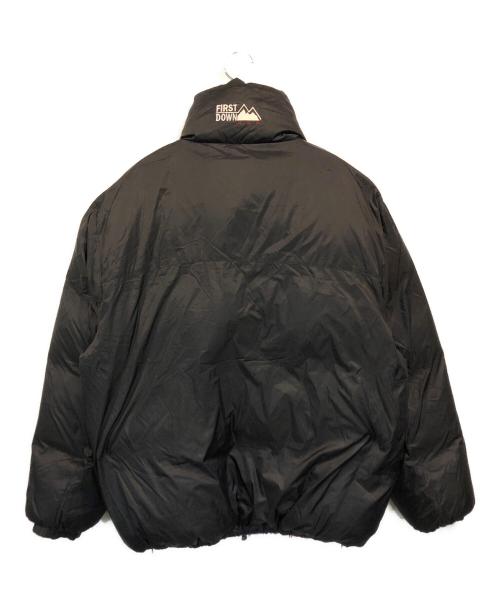 FIRST DOWN（ファーストダウン）FIRST DOWN (ファーストダウン) ATMOS (アトモス) 地図柄リバーシブルダウンジャケット ブラック サイズ:XLの古着・服飾アイテム