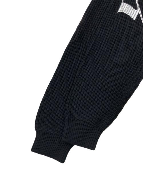 SUPREME（シュプリーム）Supreme (シュプリーム) English Printed Sweater ブラック サイズ:SIZE Mの古着・服飾アイテム